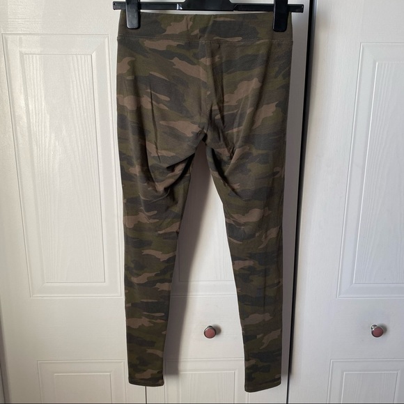 GARAGE- Army print leggings - Picture 2 of 3